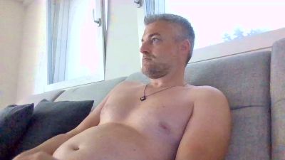 cavaliere1987 live cam on Cam4