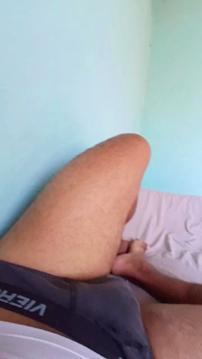 cavaloooo42 live cam on Cam4