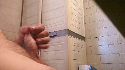 ceccaroni1 live cam on Cam4