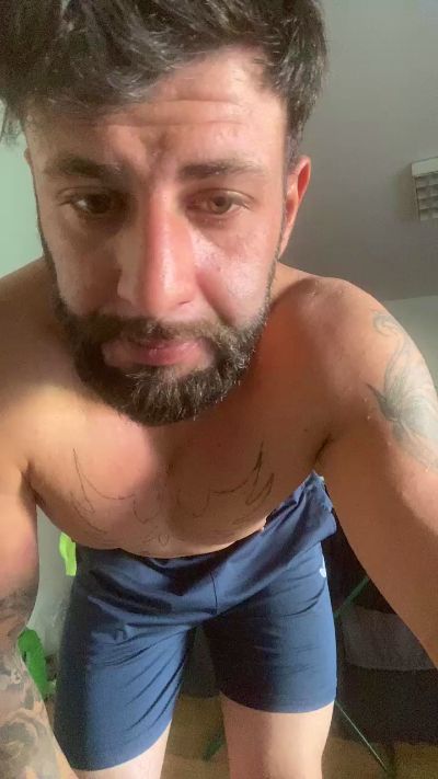 cecciotti97 live cam on Cam4