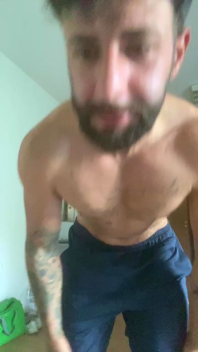 cecciotti97 live cam on Cam4
