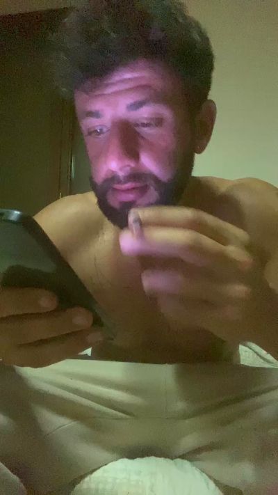 cecciotti97 live cam on Cam4