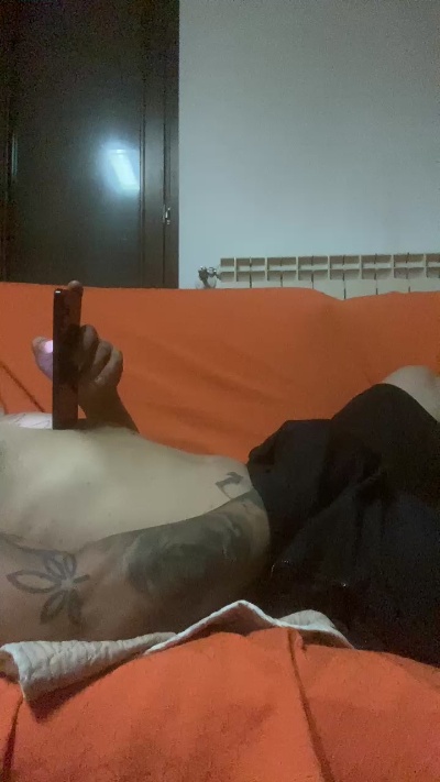 cecciotti97 live cam on Cam4