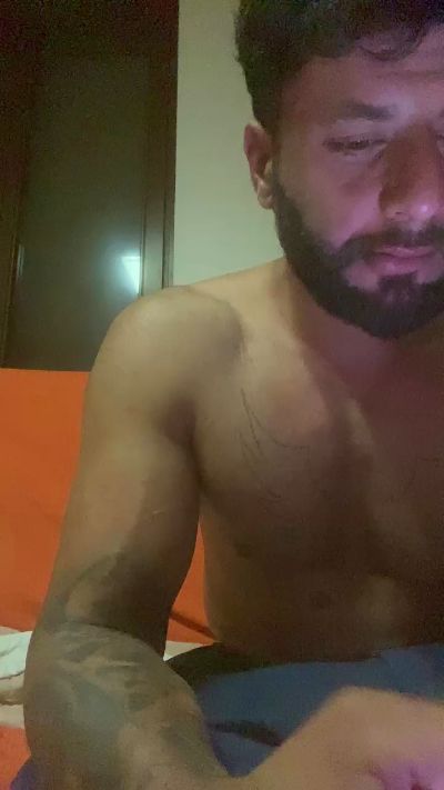 cecciotti97 live cam on Cam4
