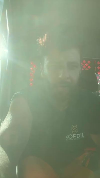 cecciotti97 live cam on Cam4