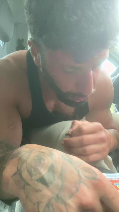 cecciotti97 live cam on Cam4