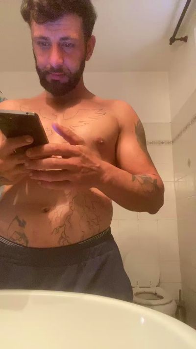 cecciotti97 live cam on Cam4