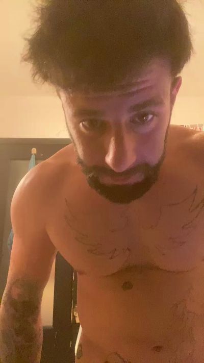 cecciotti97 live cam on Cam4