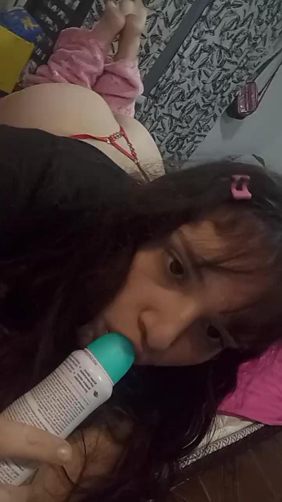 cecilia1818 live cam on Cam4