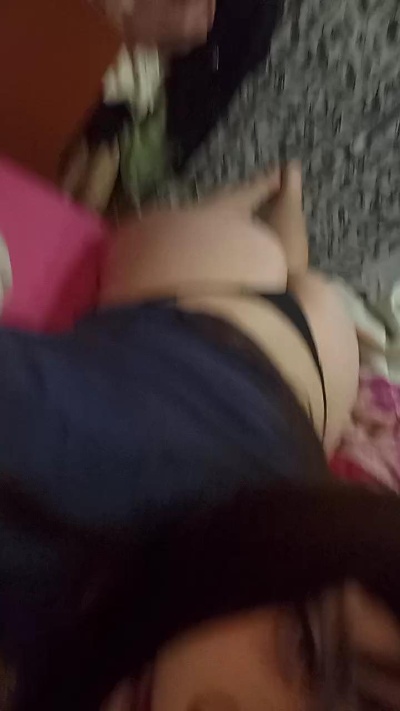 cecilia1818 live cam on Cam4