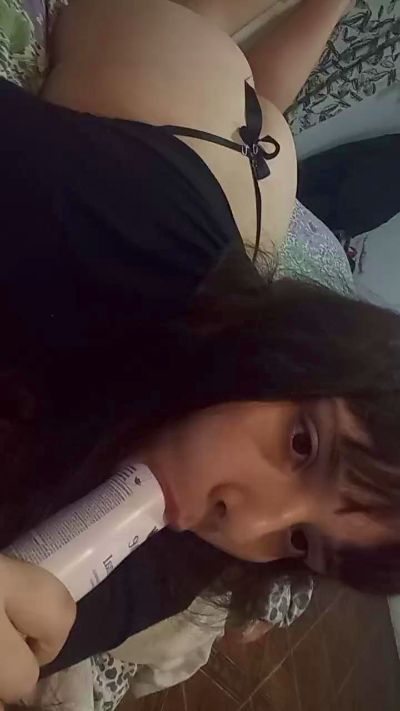cecilia1818 live cam on Cam4