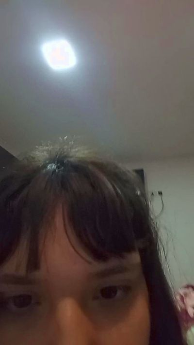 cecilia1818 live cam on Cam4