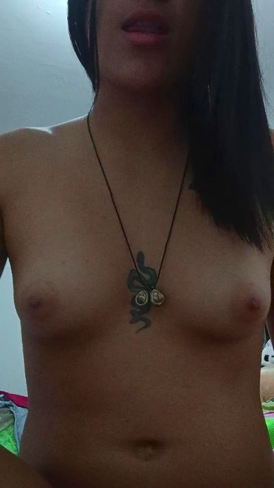 celes25 live cam on Cam4