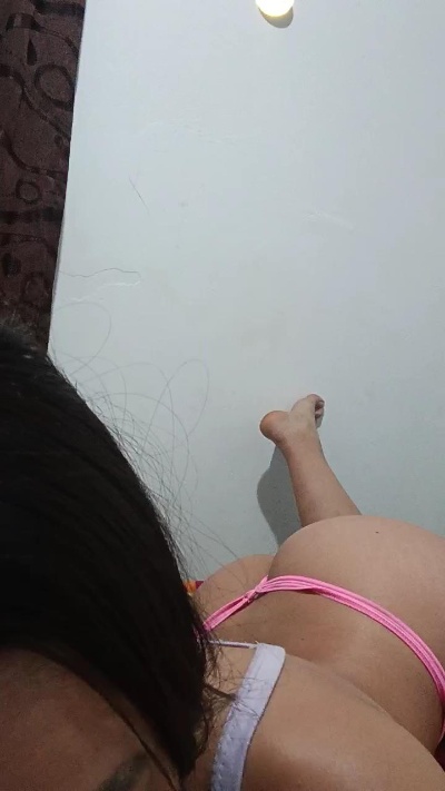 celes25 live cam on Cam4