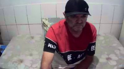 cesar72p live cam on Cam4