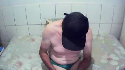 cesar72p live cam on Cam4