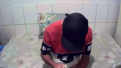 cesar72p live cam on Cam4