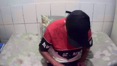 cesar72p live cam on Cam4