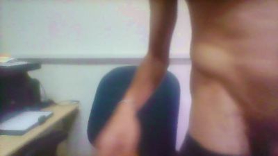 cesarhenriquea5 live cam on Cam4