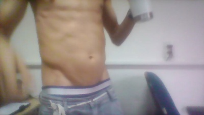 cesarhenriquea5 live cam on Cam4