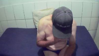 cesarpierdonaa1 live cam on Cam4