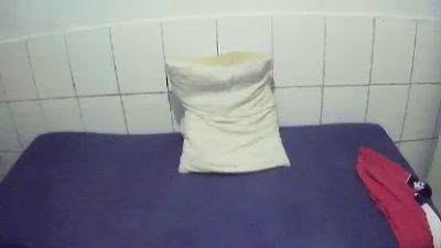 cesarpierdonaa1 live cam on Cam4