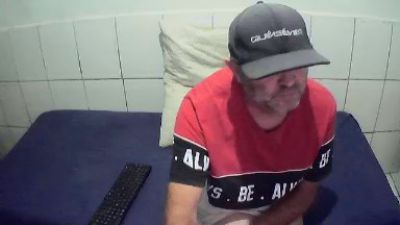 cesarpierdonaa1 live cam on Cam4