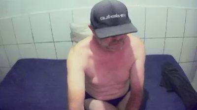 cesarpierdonaa1 live cam on Cam4