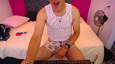 cesirry live cam on Cam4