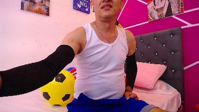 cesirry live cam on Cam4