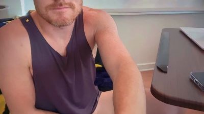 chadlogan25 live cam on Cam4