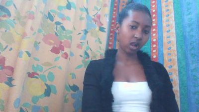 chaniah4 live cam on Cam4