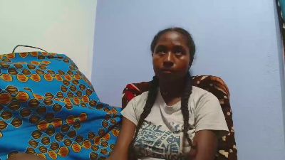 chantale7 live cam on Cam4