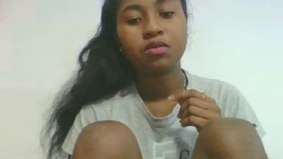 chantale7 live cam on Cam4