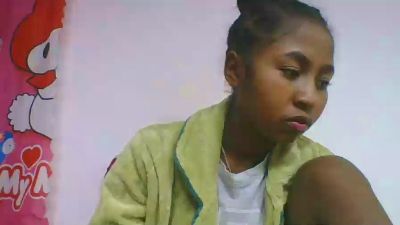 chantale7 live cam on Cam4