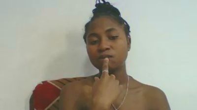 chantale7 live cam on Cam4
