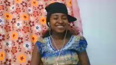 chantale7 live cam on Cam4