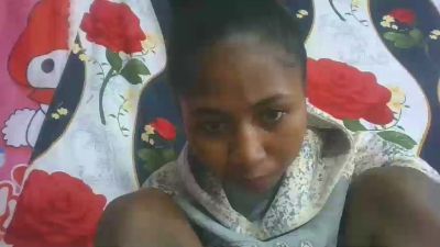 chantale7 live cam on Cam4