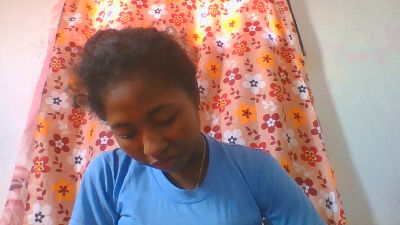 chantale7 live cam on Cam4