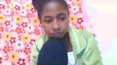 chantale7 live cam on Cam4