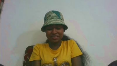 chantale7 live cam on Cam4