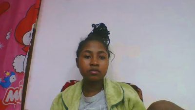 chantale7 live cam on Cam4