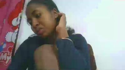 chantale7 live cam on Cam4