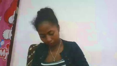 chantale7 live cam on Cam4