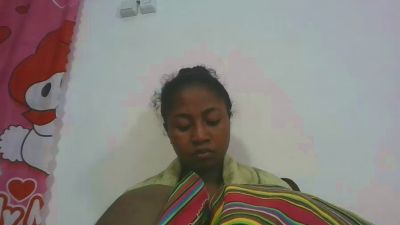 chantale7 live cam on Cam4