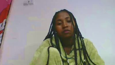 chantale7 live cam on Cam4