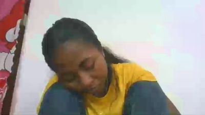 chantale7 live cam on Cam4