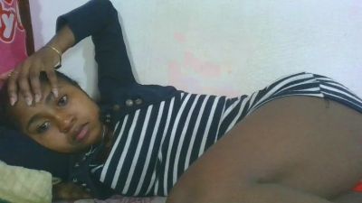 chantale7 live cam on Cam4