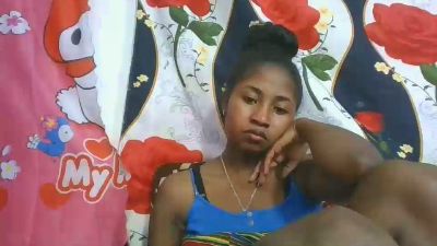 chantale7 live cam on Cam4