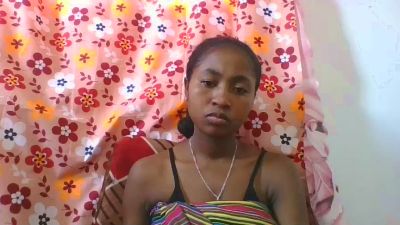 chantale7 live cam on Cam4